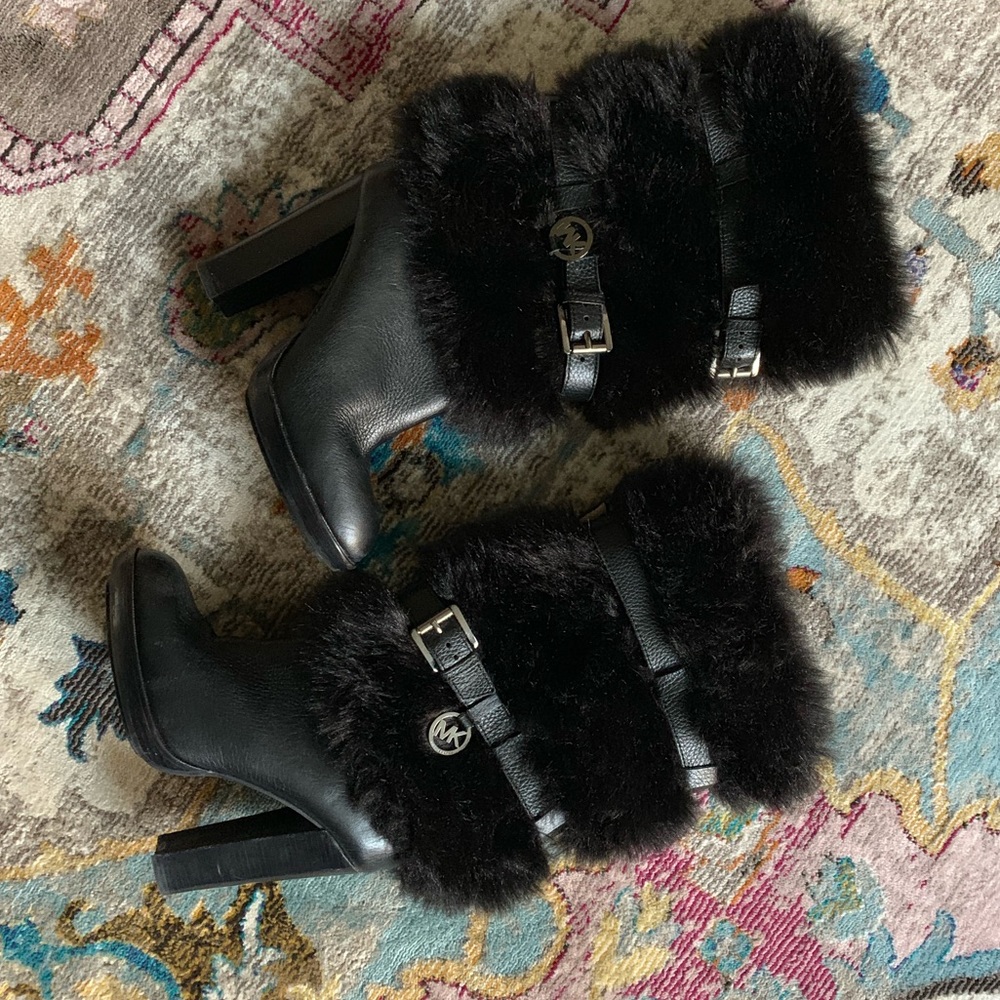 Michael Kors tall fur boots - Picture 3 of 4